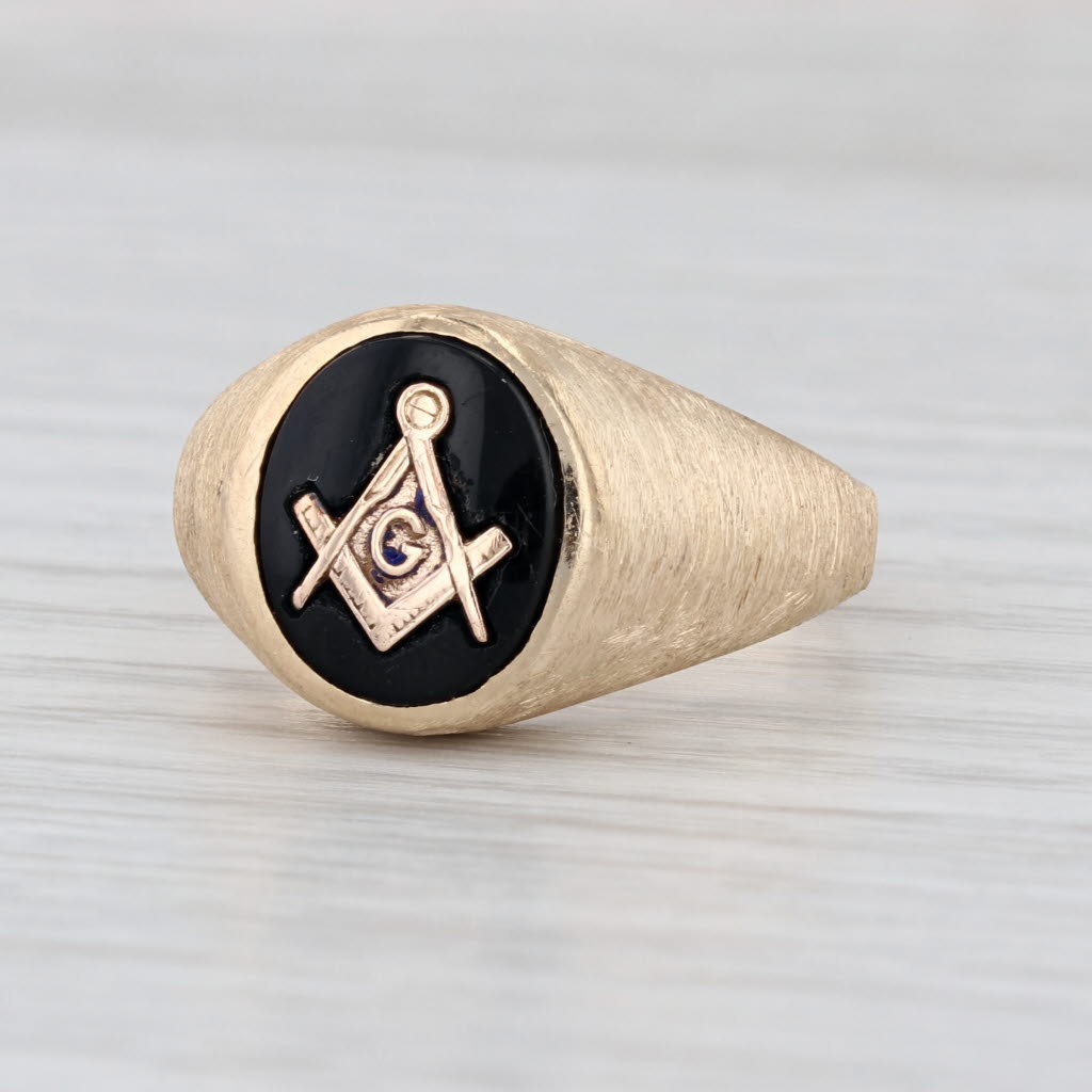 Onyx Masonic Signet Ring 14k Yellow Gold Size 10 Blue Lodge Square Compass