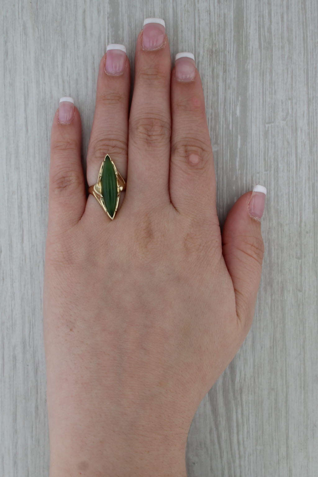 Vintage Green Nephrite Jade Navette Cabochon Ring 14k Yellow Gold Size 6.75