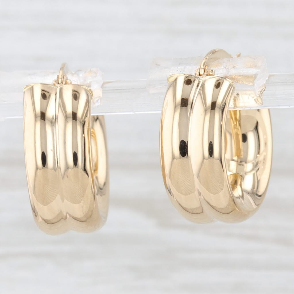 Light Gray Wide Ribbed Gold Hoop Earrings 18k Yellow Gold Round Hoops
