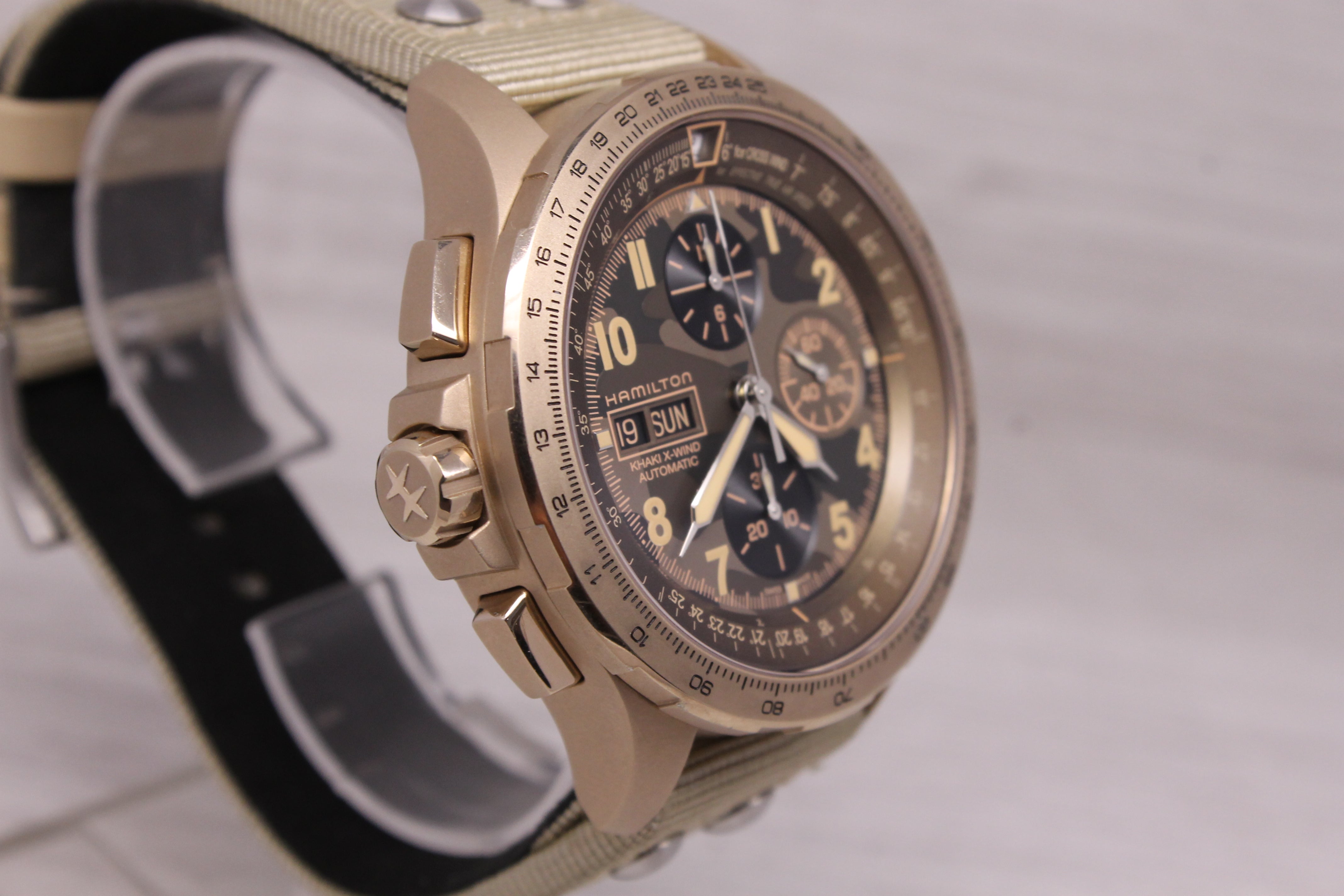Hamilton Khaki X-Wind 46mm Steel Automatic Chrono Watch Swiss Day Date H77916920