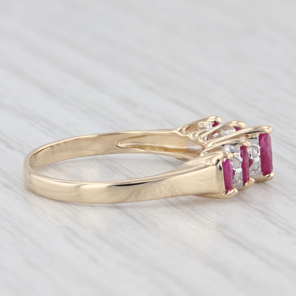 Light Gray 0.57ctw Tiered Ruby Diamond Ring 14k Yellow Gold Size 7