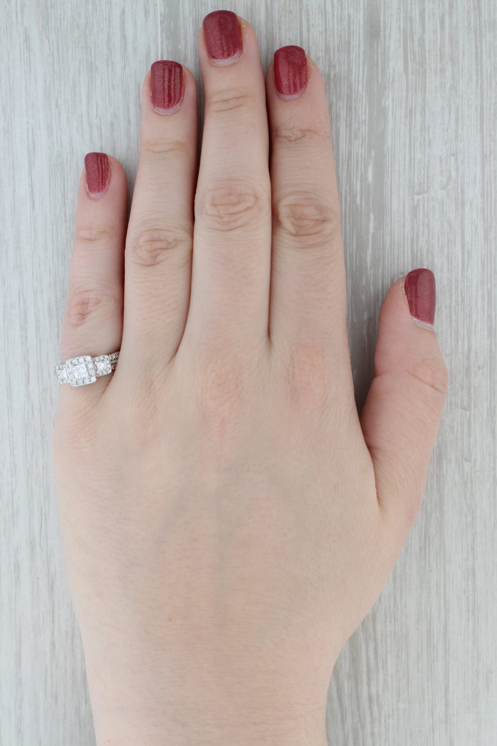 Gray Vera Wang Wish 0.82ctw Diamond Princess Engagement Ring 14k White Gold Size 6.25