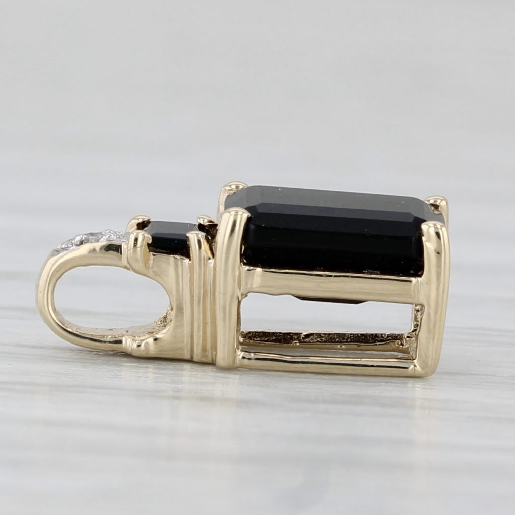 Light Gray 0.91ctw Onyx Diamond Small Drop Pendant 10k Yellow Gold