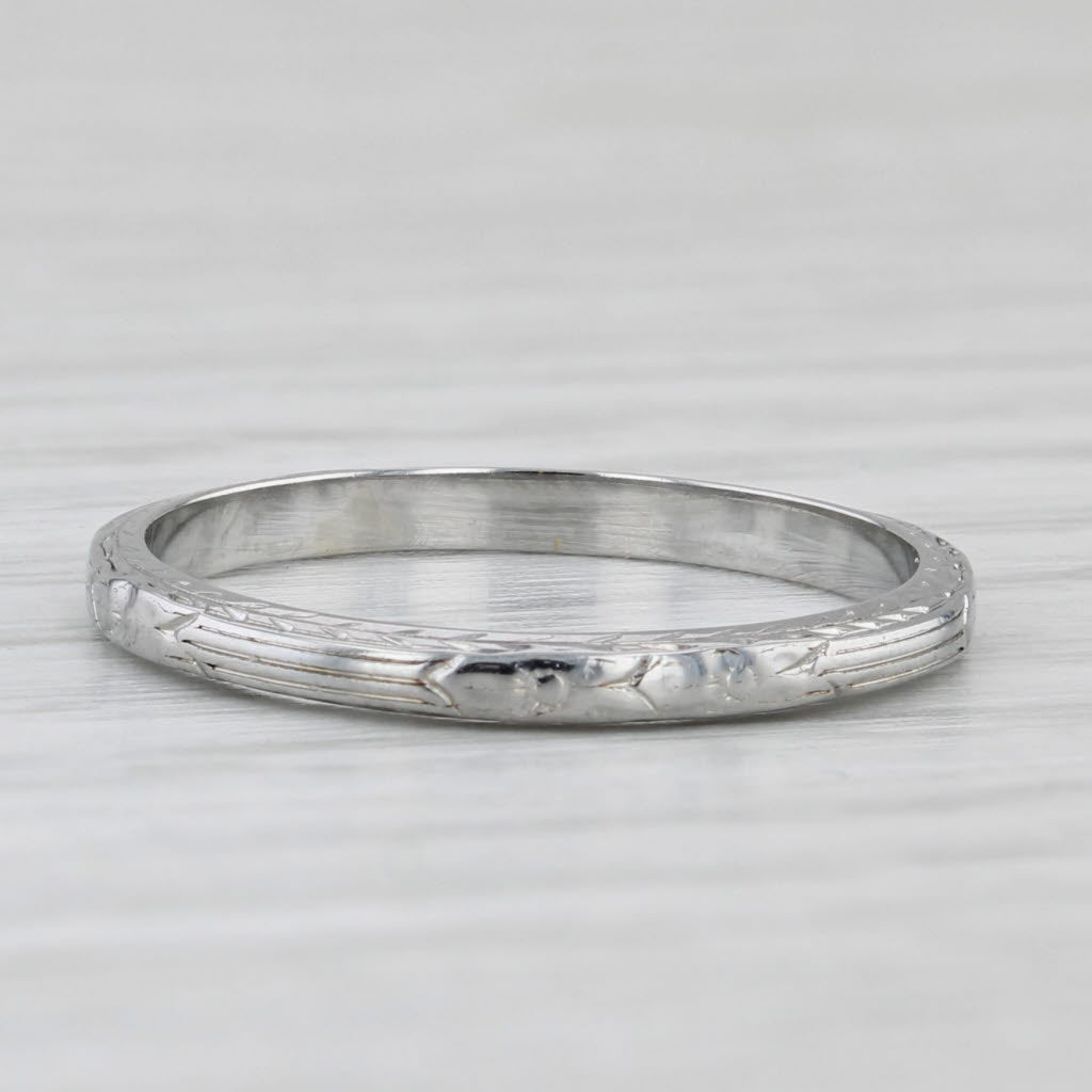 Light Gray Art Deco Etched Wheat Wedding Band 18k White Gold Size 5.5 Stackable Ring