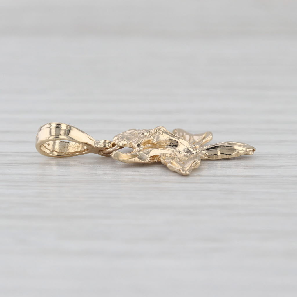 Detailed Blooming Flower Pendant 14k Yellow Gold
