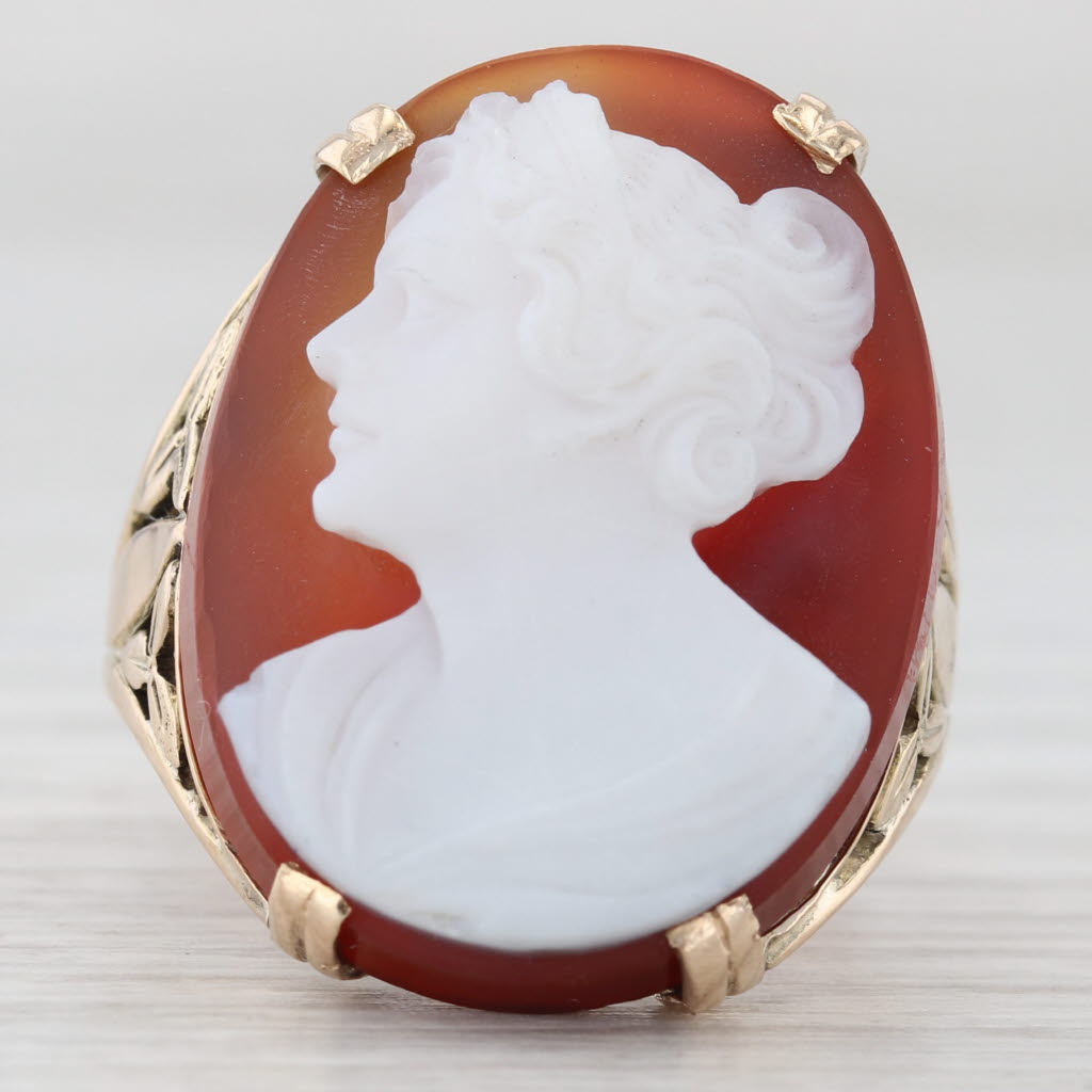Light Gray Vintage Carved Sardonyx Cameo Ring 14k Yellow Gold Size 7 Statement