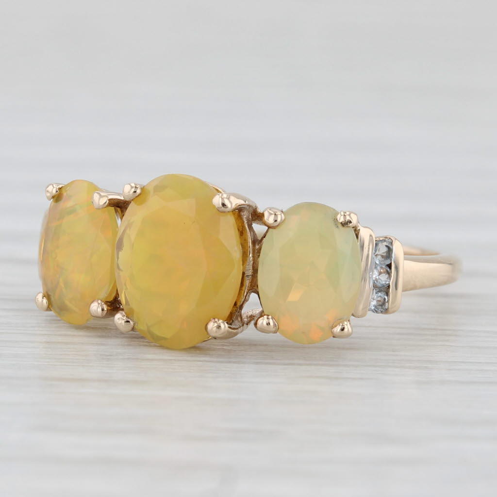 Light Gray 2.16ctw Yellow Welo Opal 3-Stone Ring 10k Yellow Gold Size 7