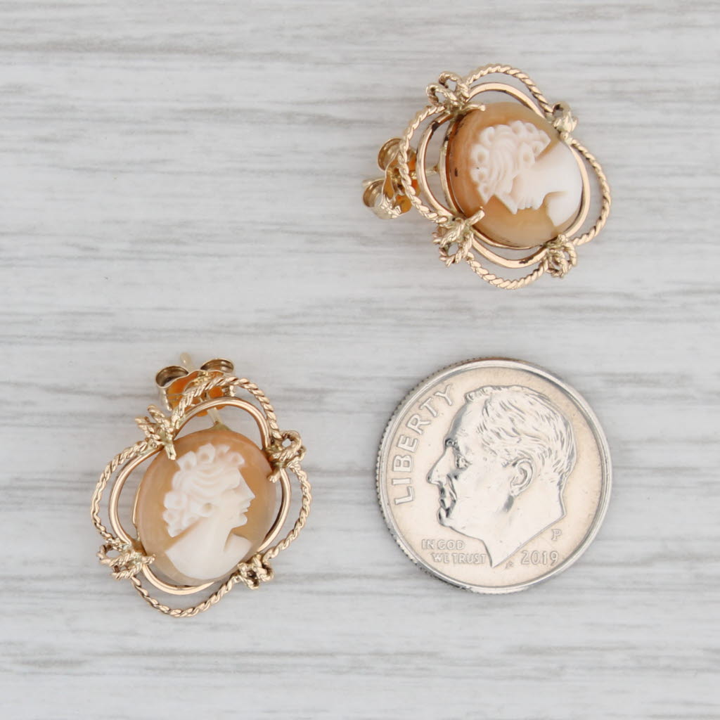 Light Gray Cameo Stud Earrings14k Yellow Gold Carved Shell Figural Vintage