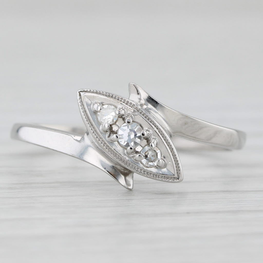 Light Gray Vintage Diamond Bypass Ring 14k White Gold Size 6.5 3-Stone