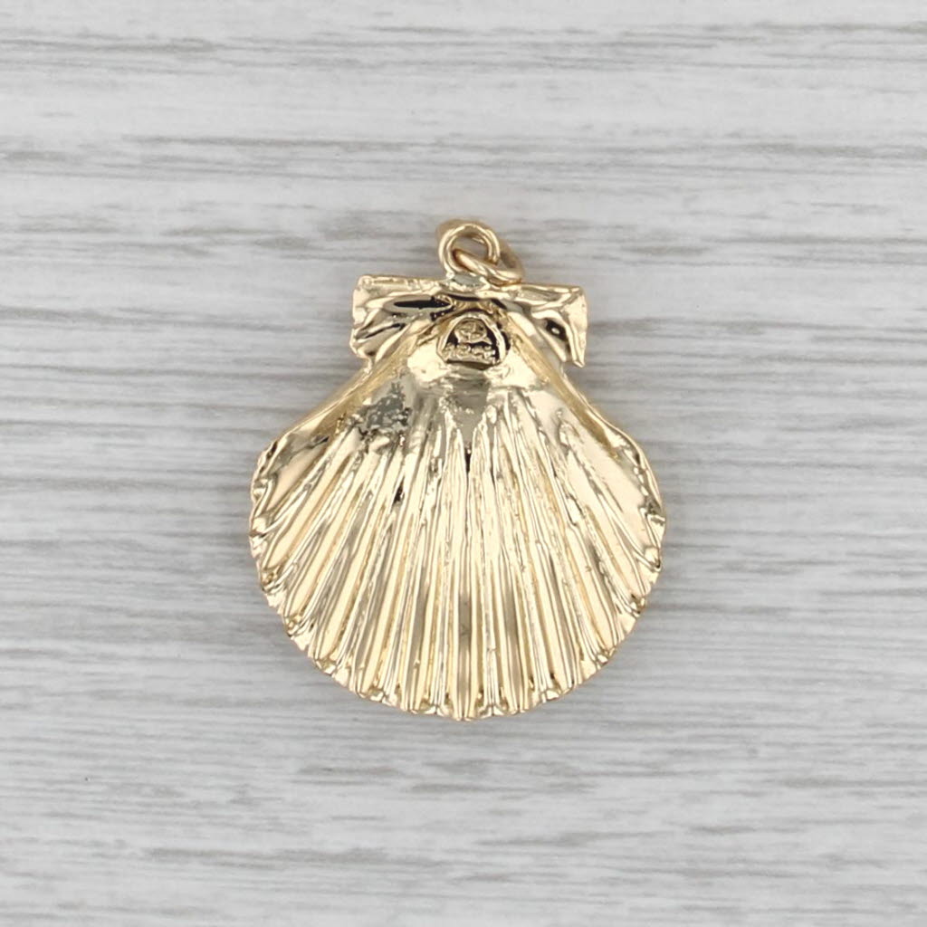 Clam Shell Pendant 18k Yellow Gold Charm Nautical Bead Themed Jewelry