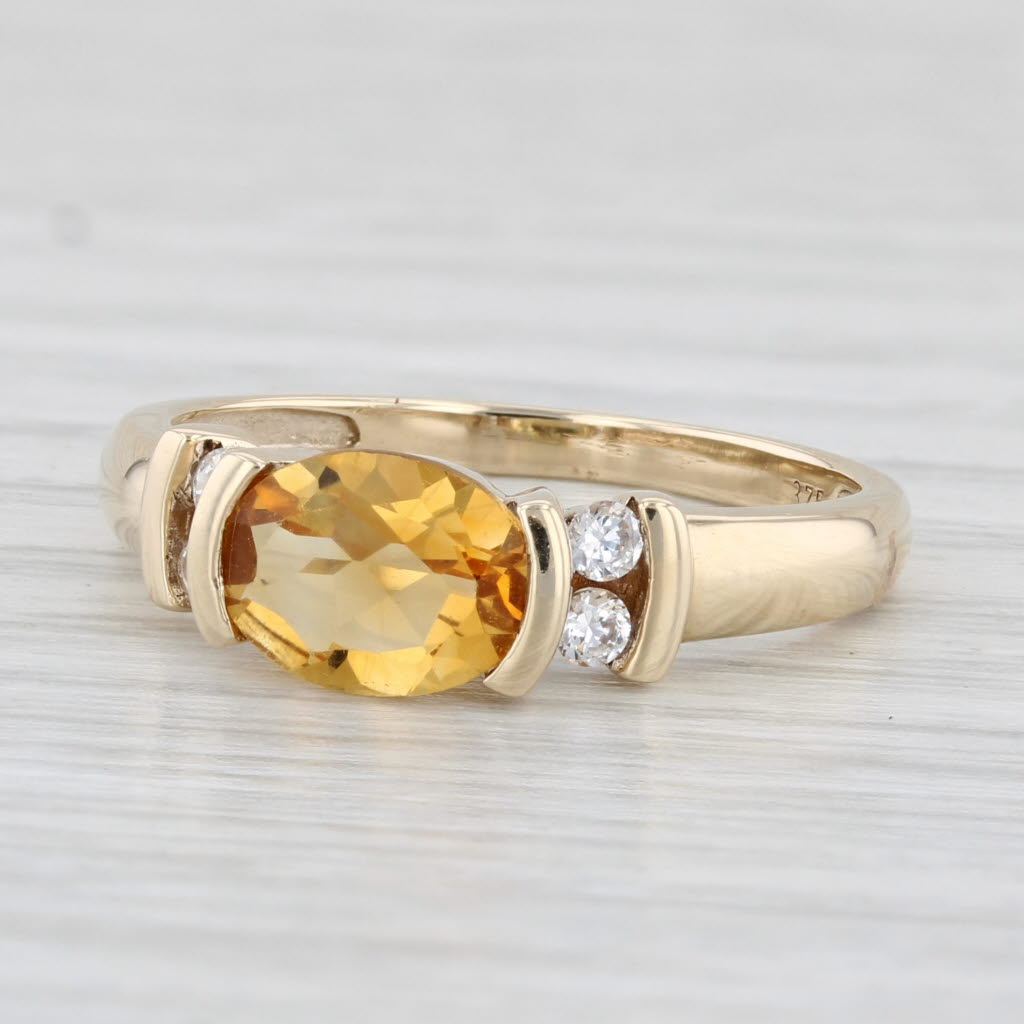 Light Gray 1.07ctw Oval Citrine Cubic Zirconia Ring 9k Yellow Gold Size 6.75
