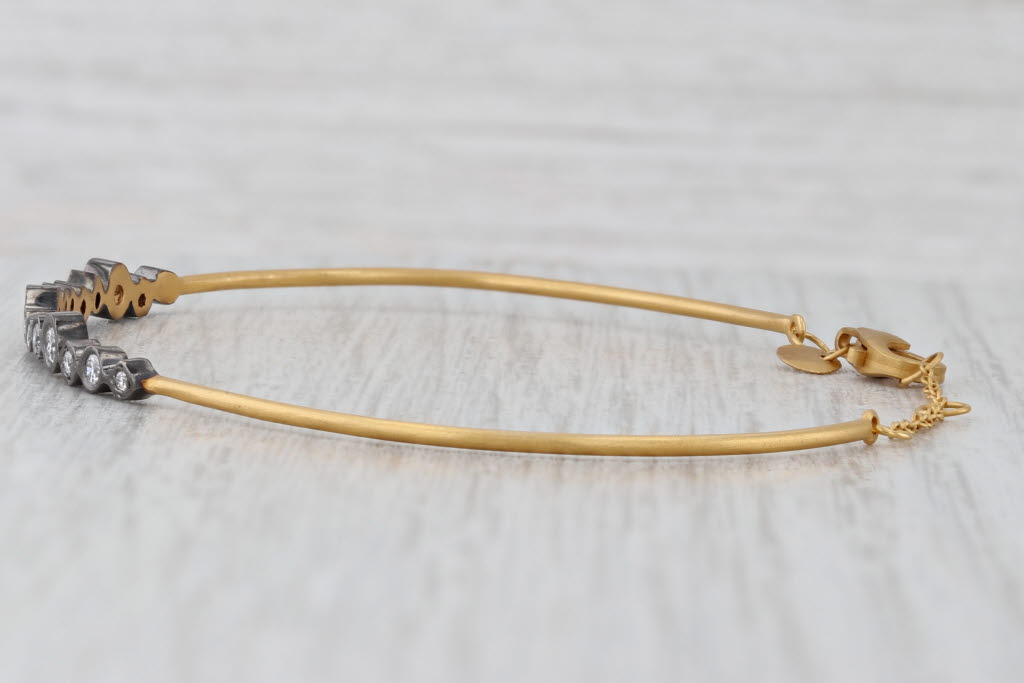Light Gray New 0.50ctw Diamond Bangle Bracelet 14k Gold Adjustable Marika Desert