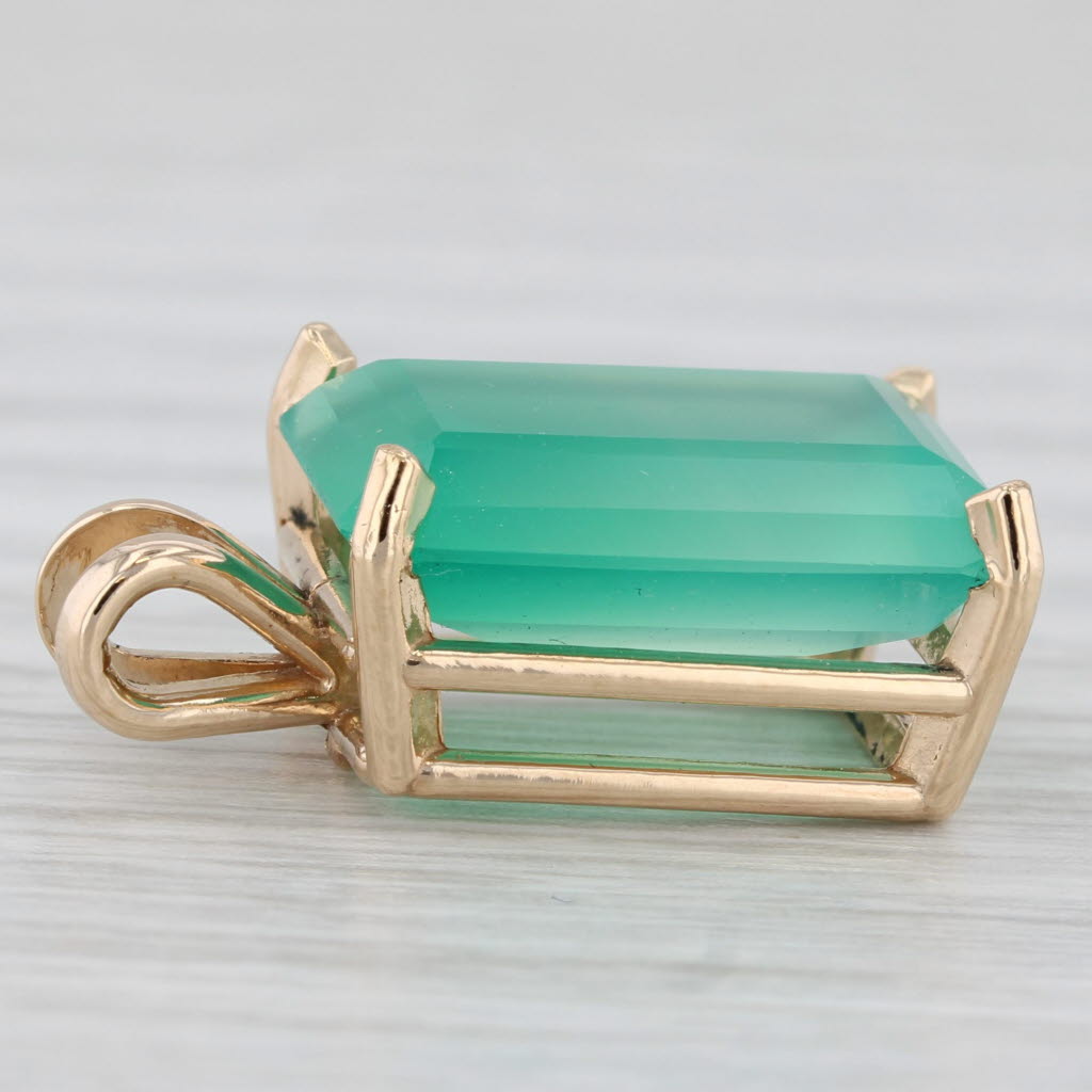 Light Gray 7.50ct Chalcedony Emerald Cut Solitaire Drop Pendant 14k Yellow Gold