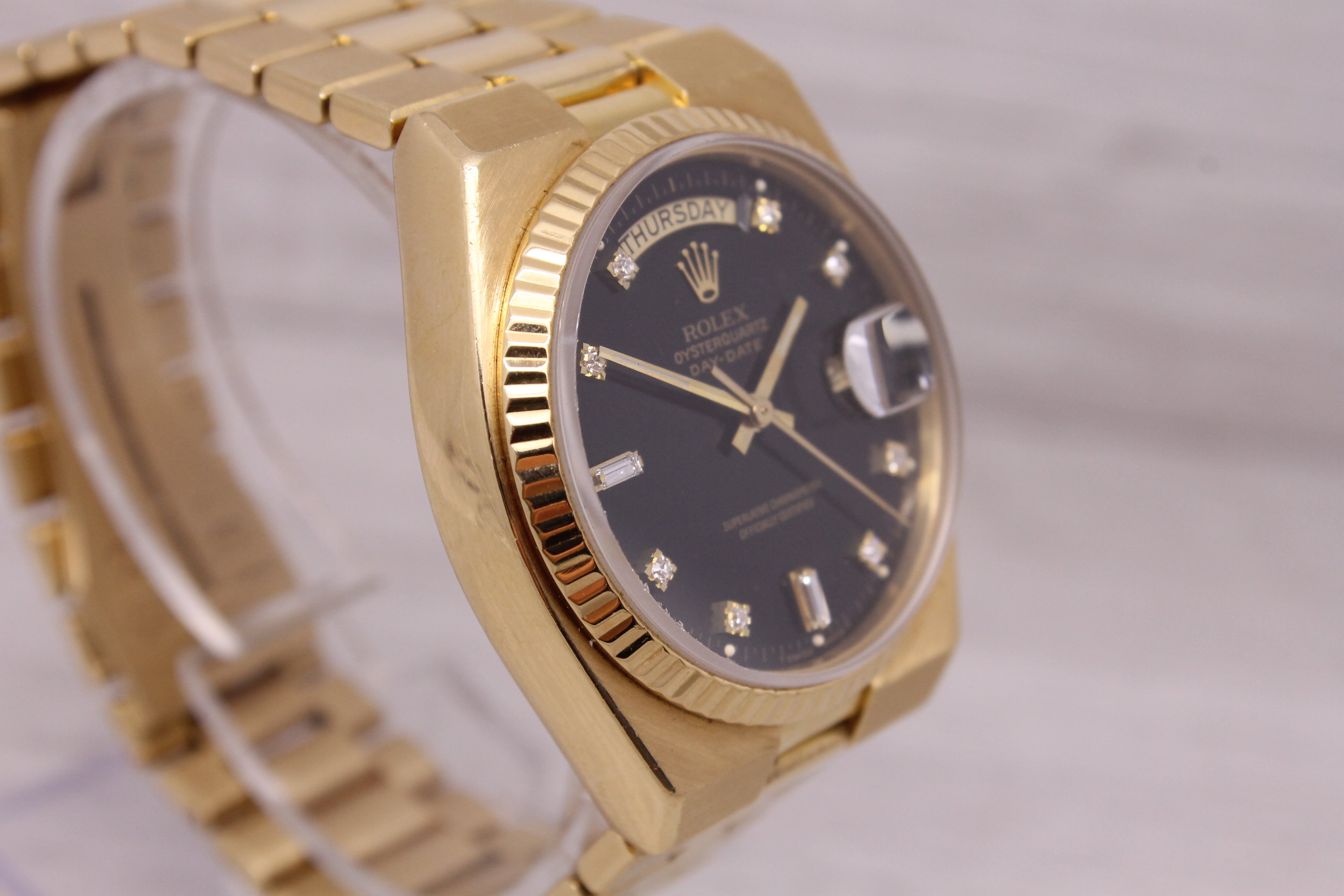 Rosy Brown Vintage 1979 Rolex Oysterquartz Day Date 18k Gold Mens Watch Black Diamond Dial