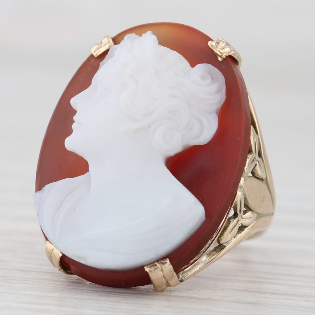 Light Gray Vintage Carved Sardonyx Cameo Ring 14k Yellow Gold Size 7 Statement
