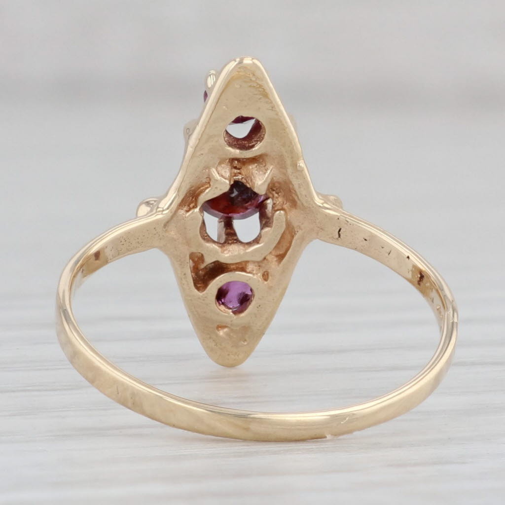 Gray Vintage 0.62ctw Ruby 3-Stone Ring 14k Yellow Gold Size 7.75