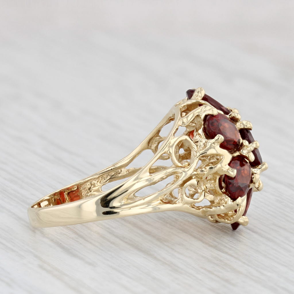 Light Gray 3.90ctw Garnet Flower Ring 14k Yellow Gold Size 7 Cocktail