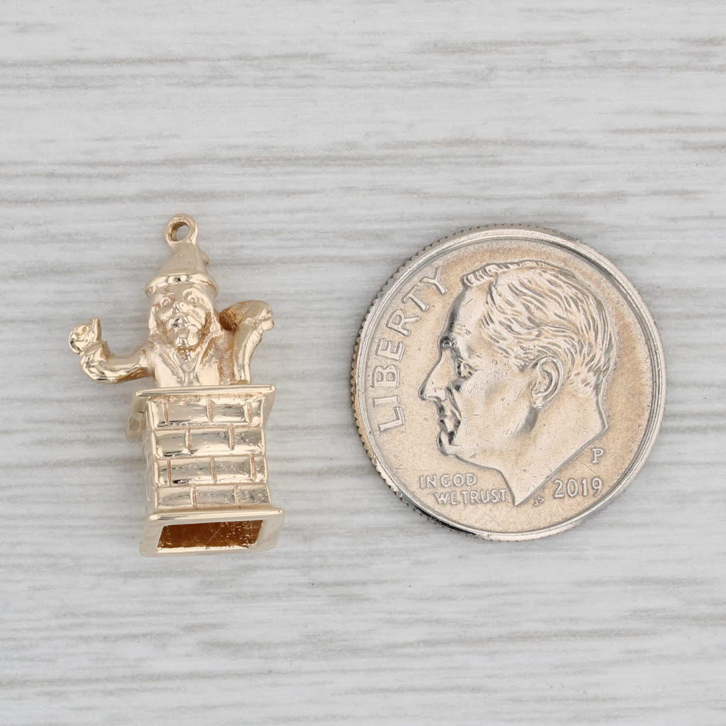 Gray Santa in Chimney Charm 10k Gold Christmas Holiday Jewelry 3D Figural Pendant