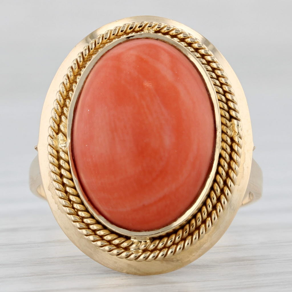 Light Gray Vintage Coral Oval Cabochon Solitaire Ring 18k Yellow Gold Size 8