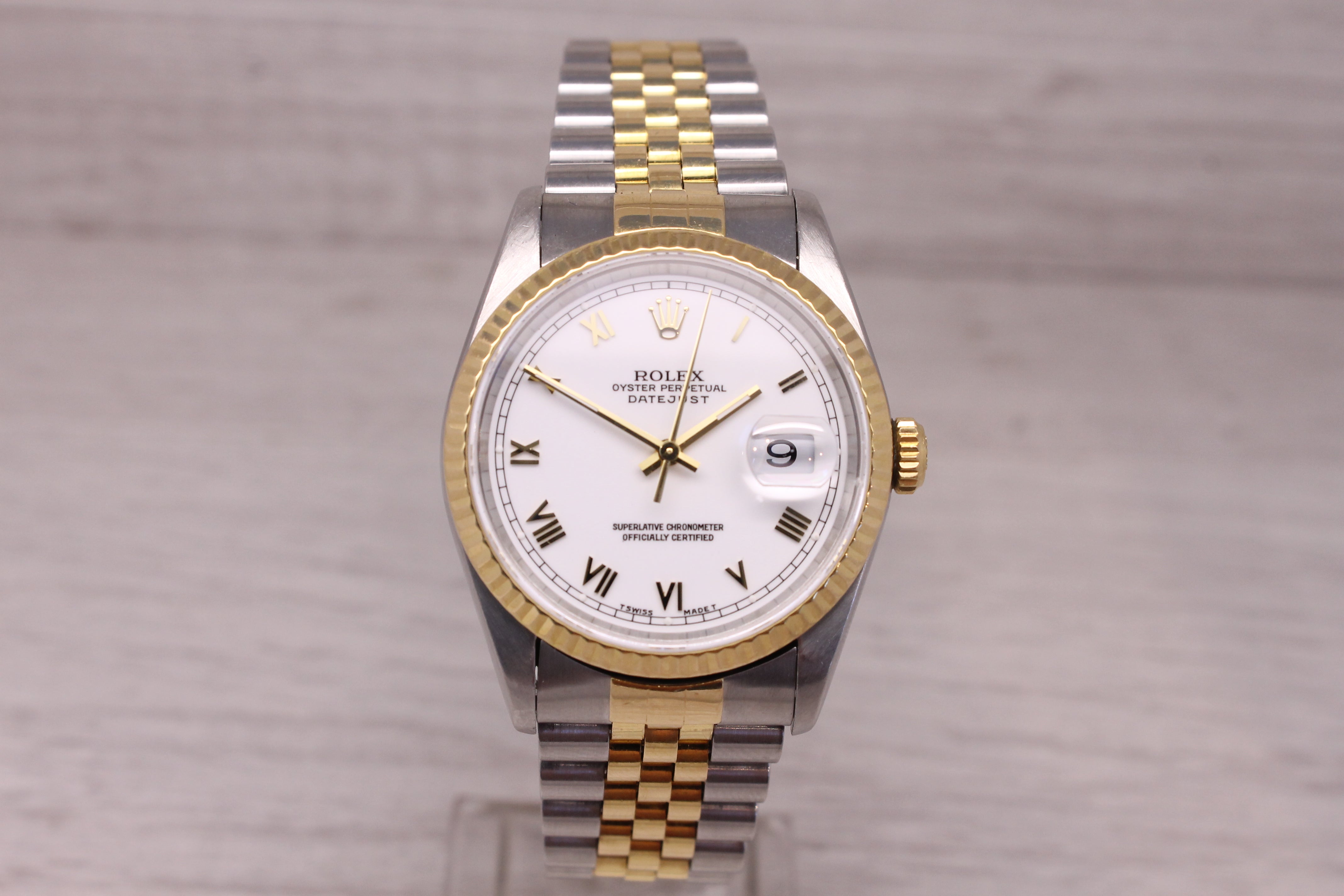 Vintage 1995 Rolex Datejust 16233 Mens 18k & Steel Automatic Watch w Box Papers