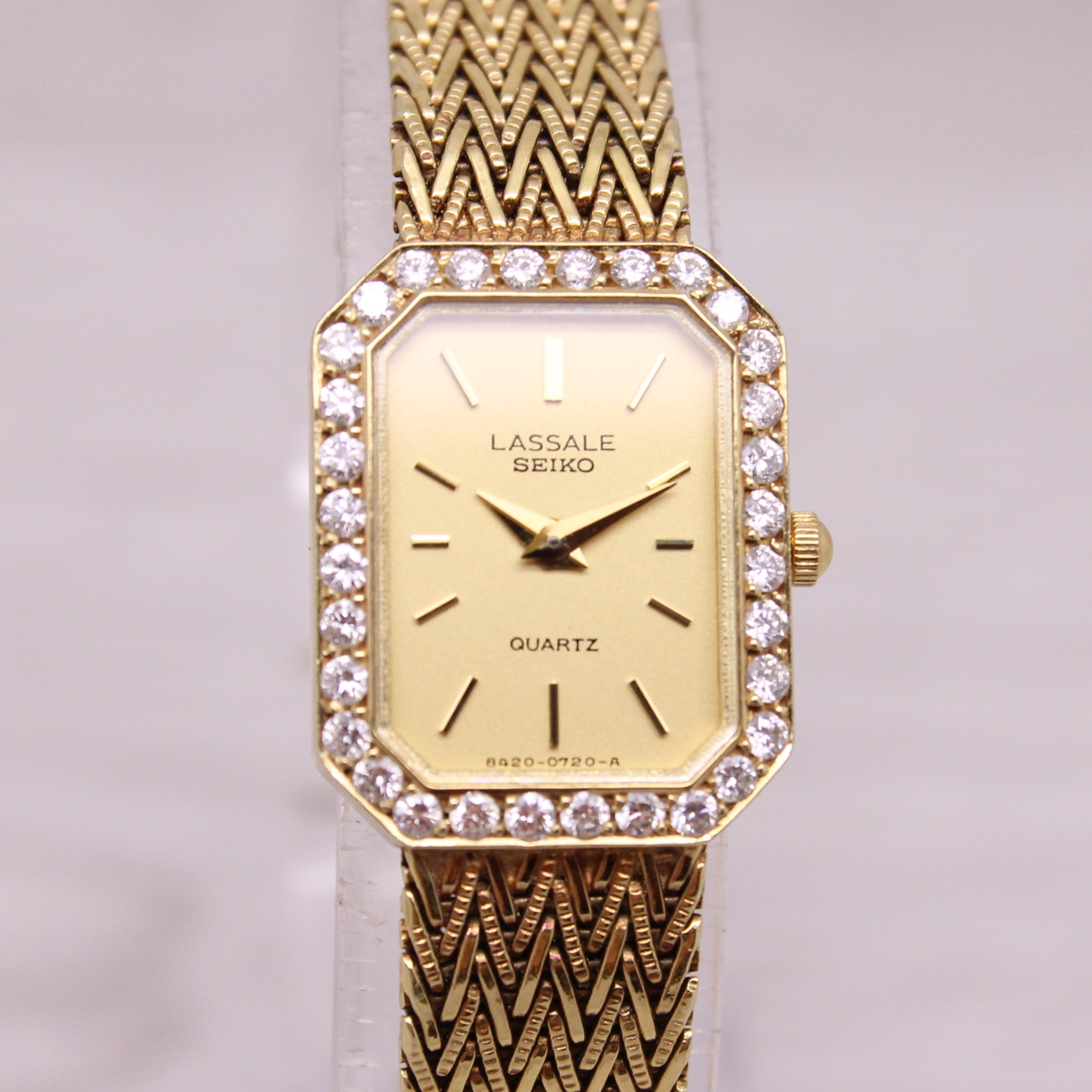 Light Gray Vintage c1990 Seiko Lassale 14k Yellow Gold Ladies Quartz Watch w/ Diamond Bezel