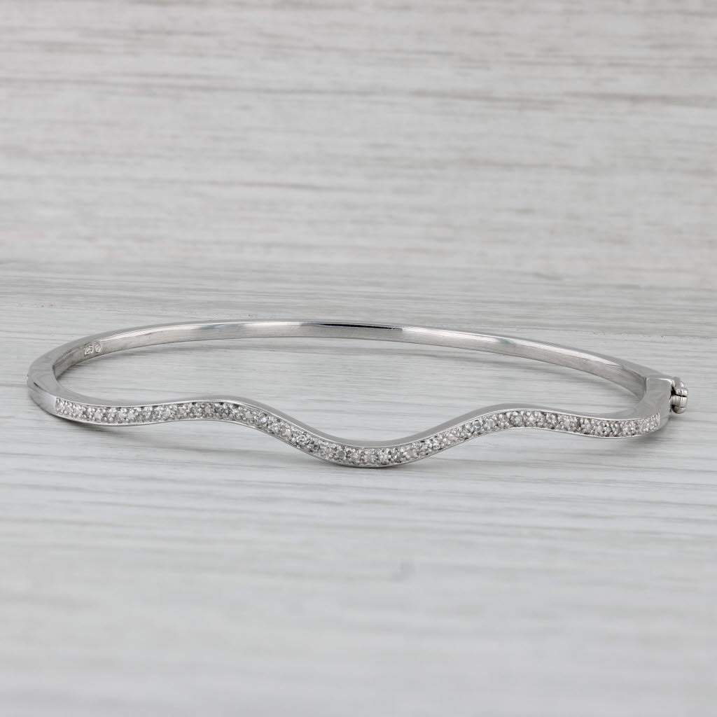 Gray 0.12ctw Diamond Contoured Bangle Bracelet 18k White Gold 7"