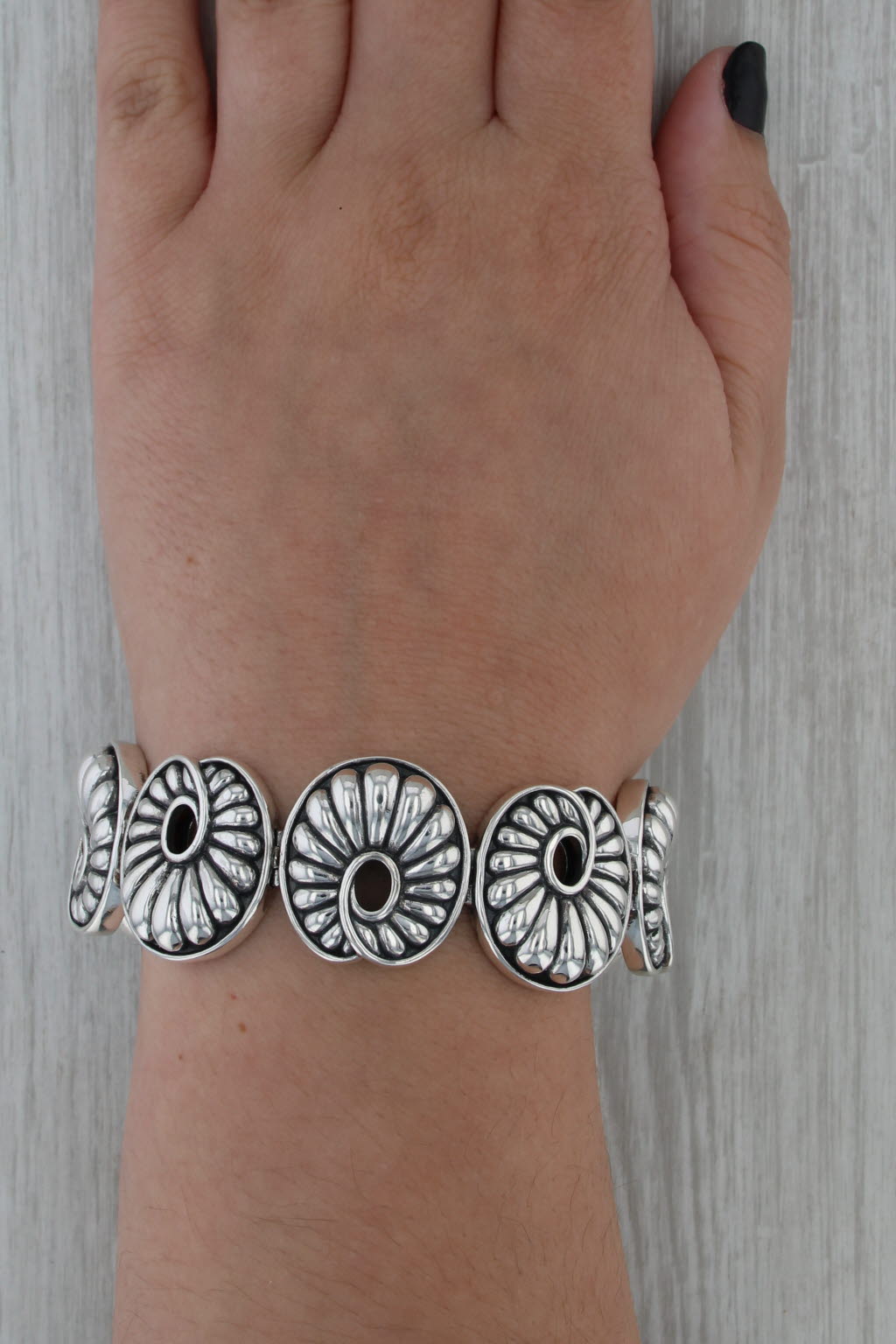 Lagos Chi Chi Bracelet Sterling Silver Scalloped Swirl Links Statement 6.5"