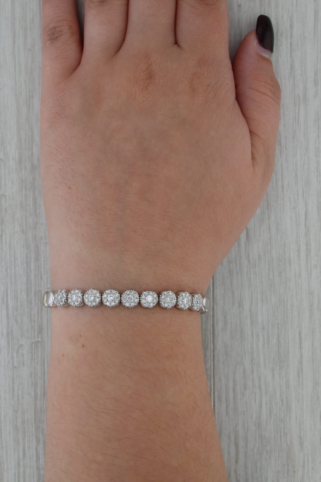0.85ctw Diamond Cuff Flexi Bangle Bracelet 18k White Gold 6"