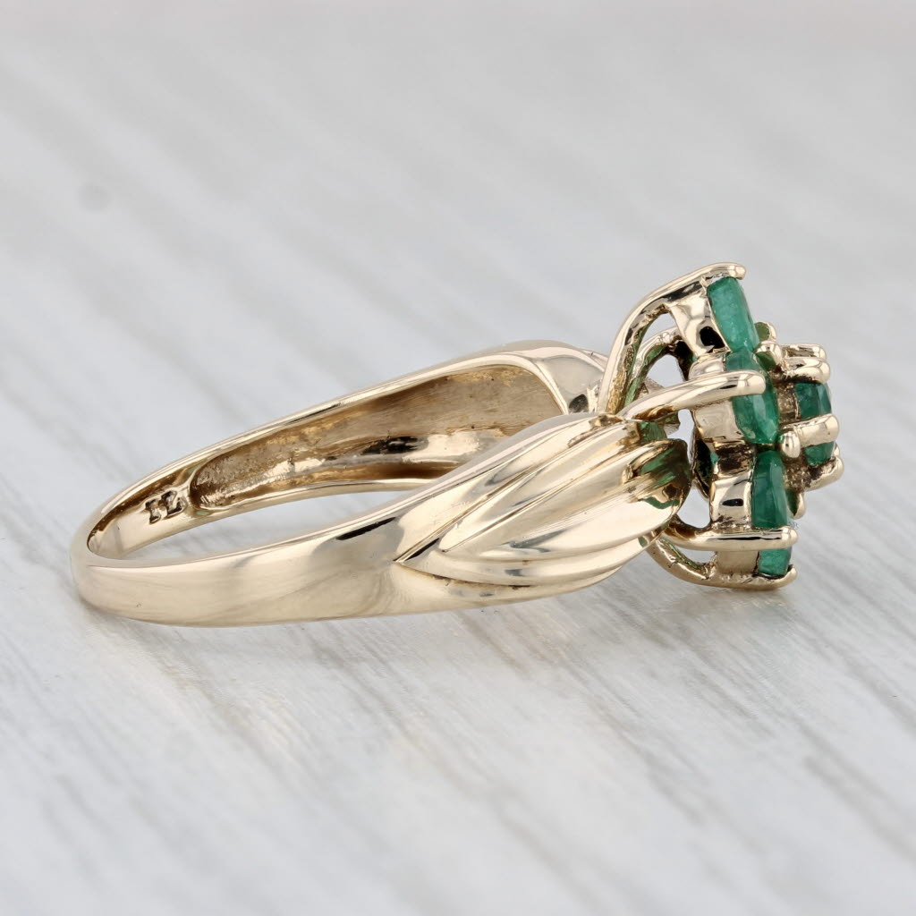 Light Gray 1.25ctw Emerald Flower Cluster Ring 14k Yellow Gold Size 8