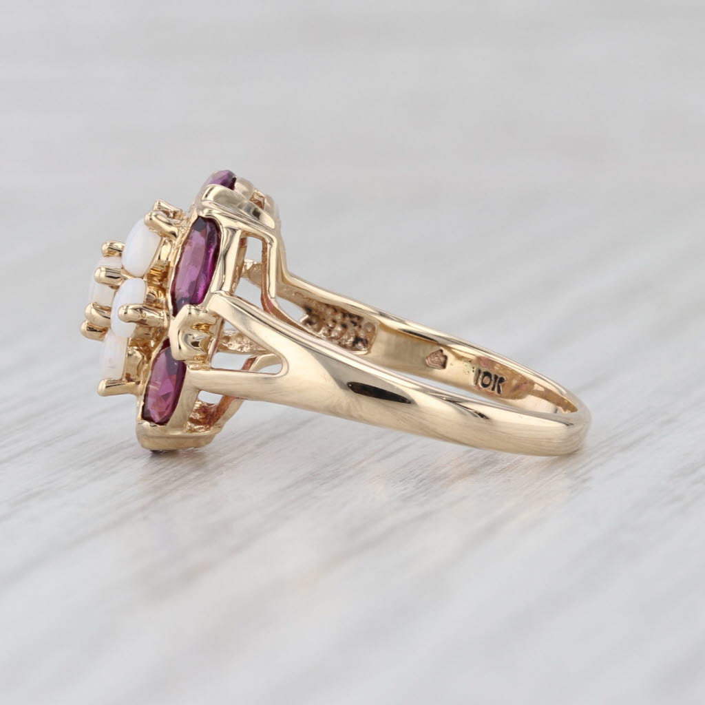 1.75ctw Garnet Opal Flower Cluster Ring 10k Yellow Gold Size 7.25