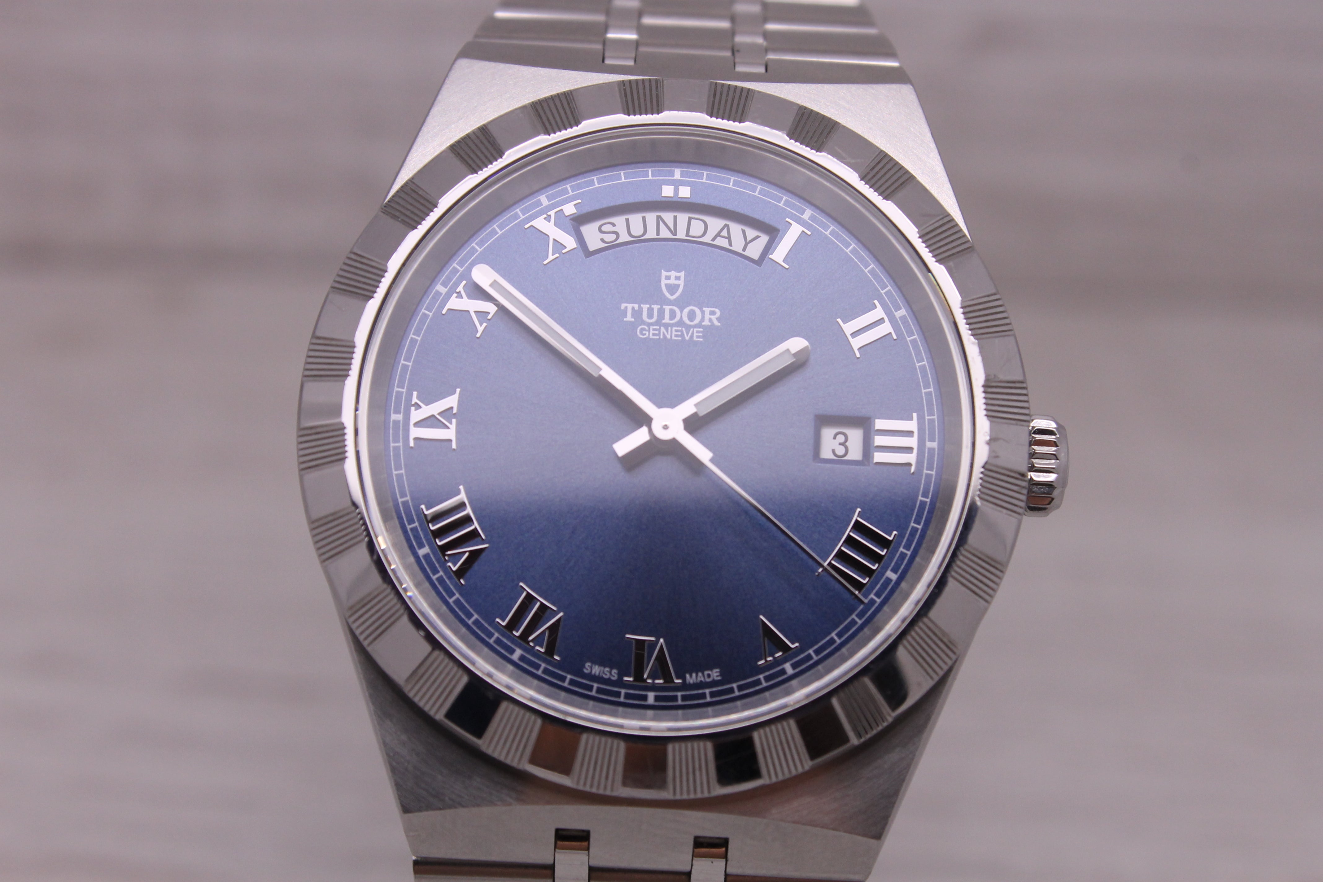 Light Slate Gray Tudor Royal Day Date Mens 41mm Stainless Steel Automatic Watch 28600 w Box