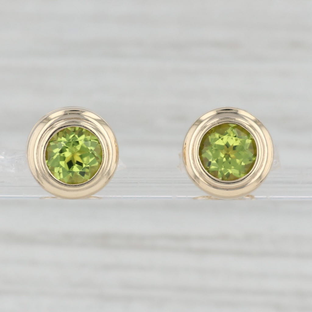 Light Gray 2.80ctw Green Peridot Stud Earrings 14k Yellow Gold Round Solitaires