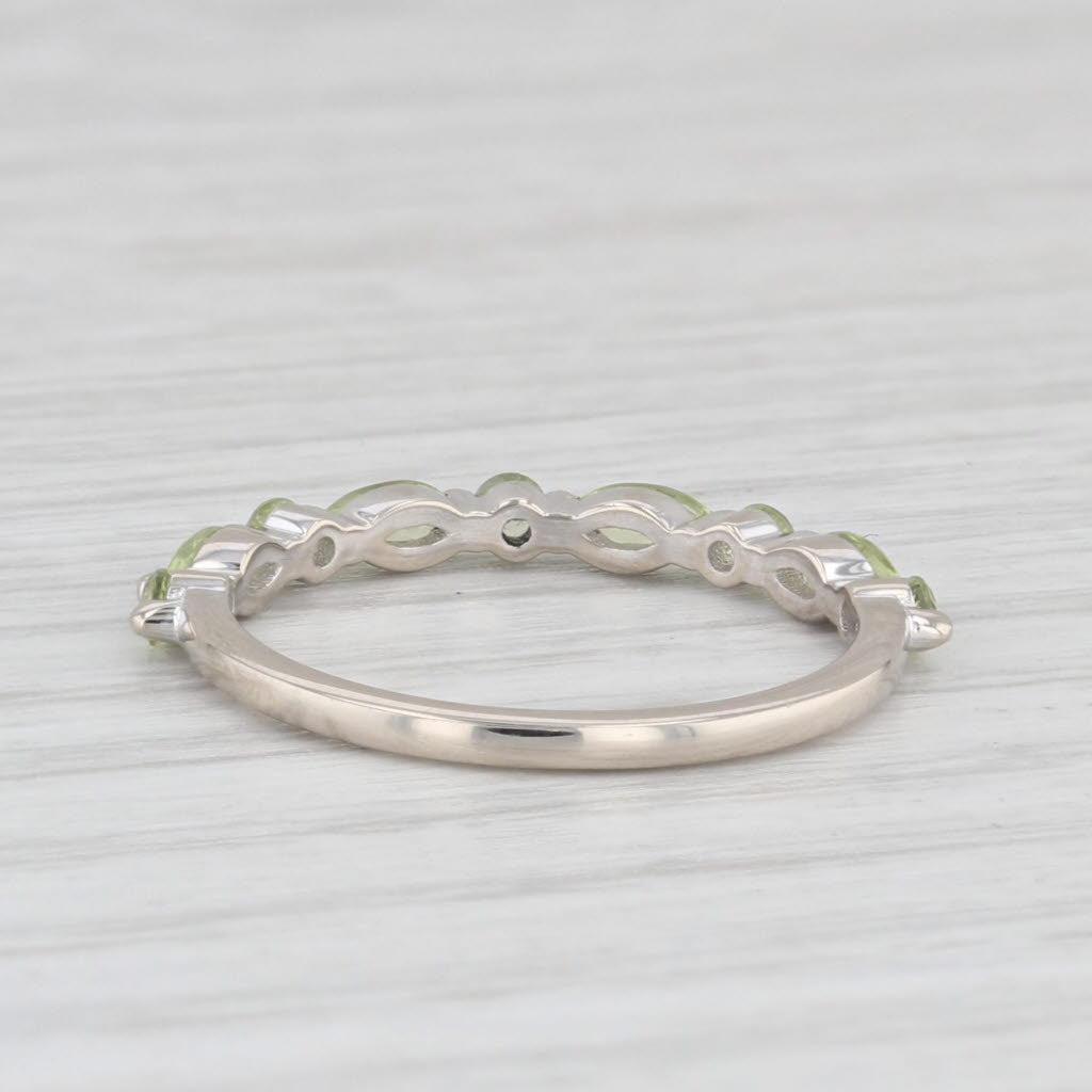 Light Gray 0.46ctw Peridot Stackable Ring 18k White Gold Size 5.5