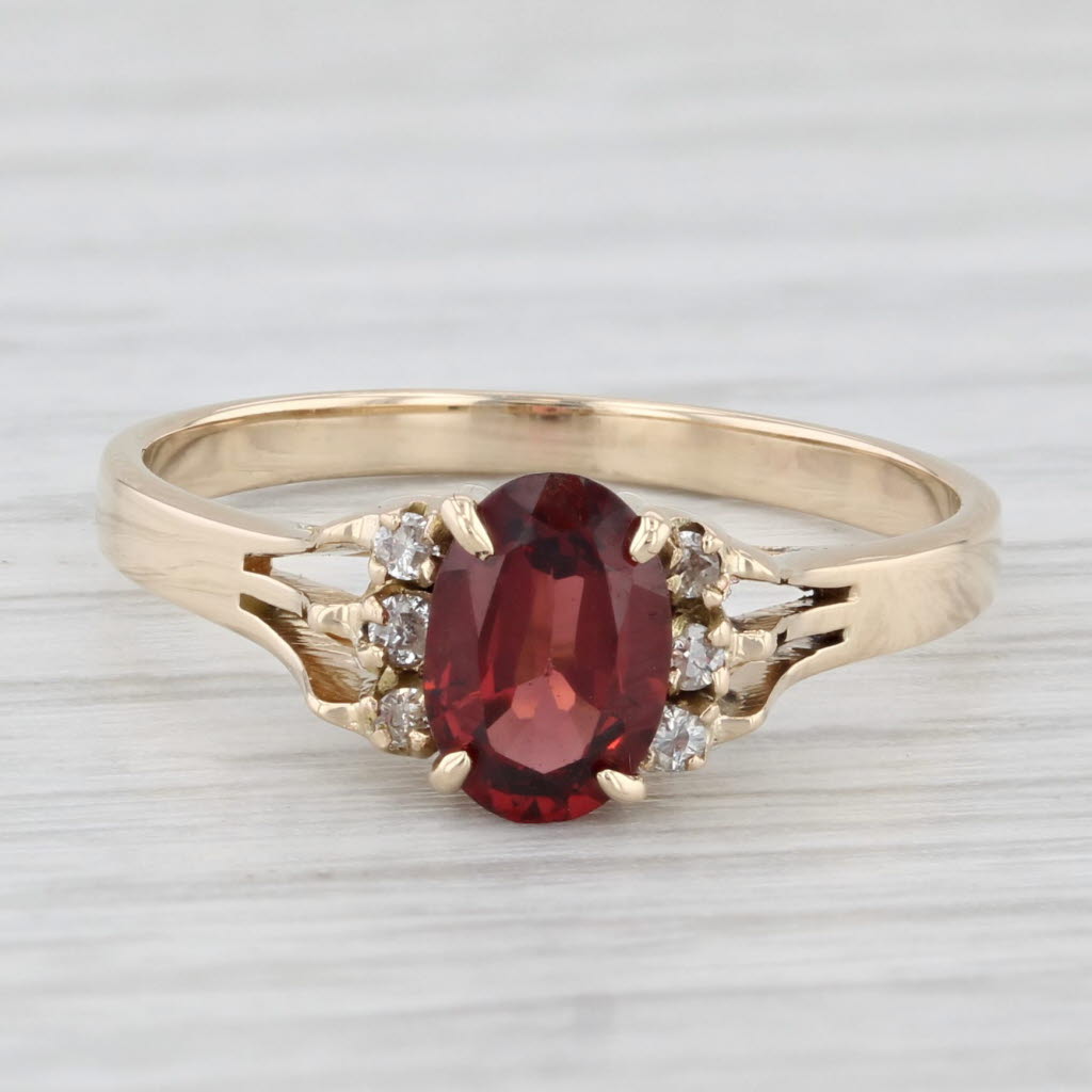 Light Gray Vintage 0.83ct Garnet Diamond Ring 14k Yellow Gold Size 6.5