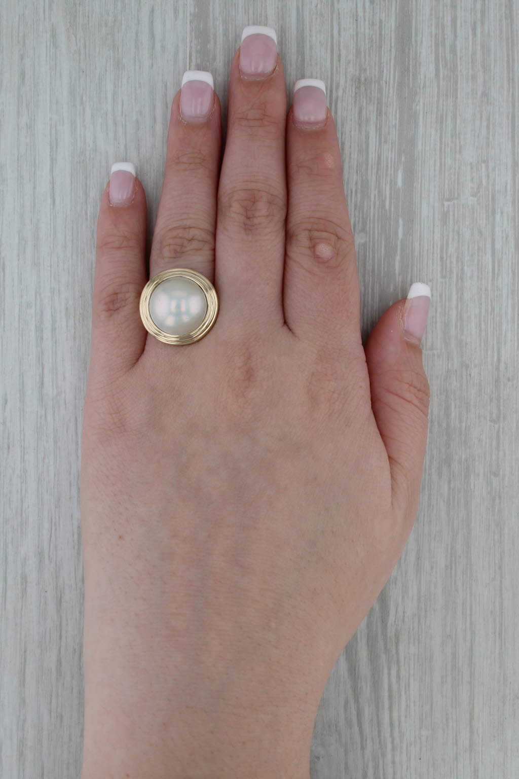 14.7mm Round Mabe Pearl Solitaire Cabochon Ring 14k Yellow Gold Size 7
