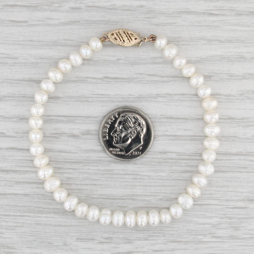 Feshwater Cultured Pearl Single Strand Bracelet 14k Yellow Gold Clasp 7"