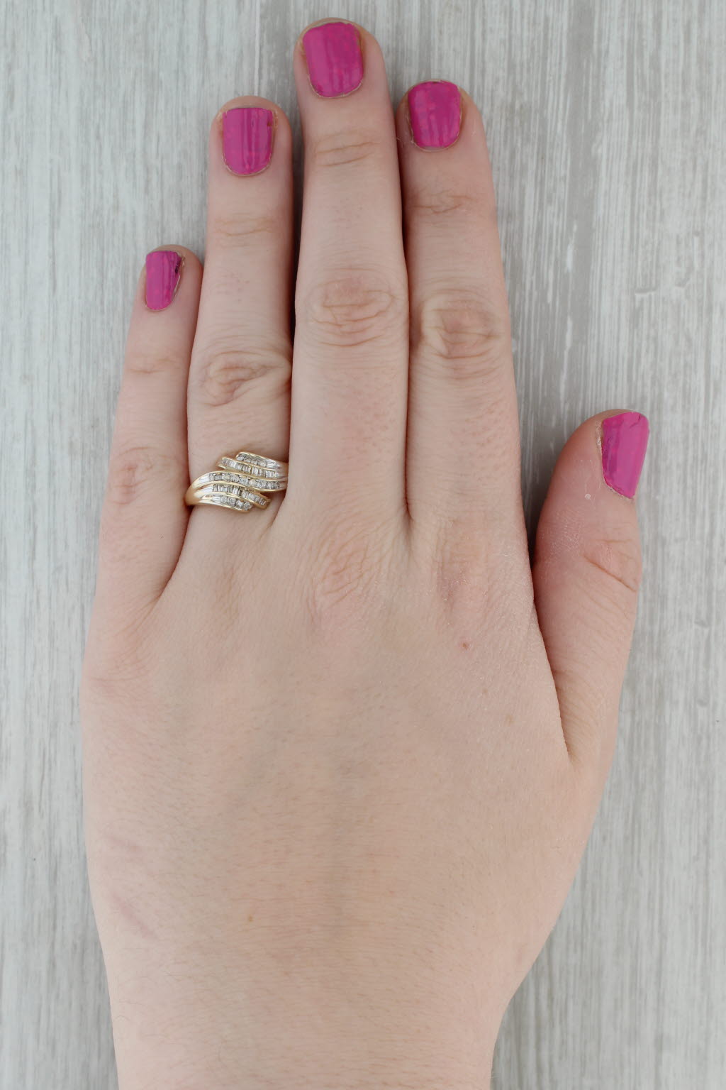 Dark Gray 0.35ctw Scalloped Diamond Bypass Ring 10k Yellow Gold Size 8