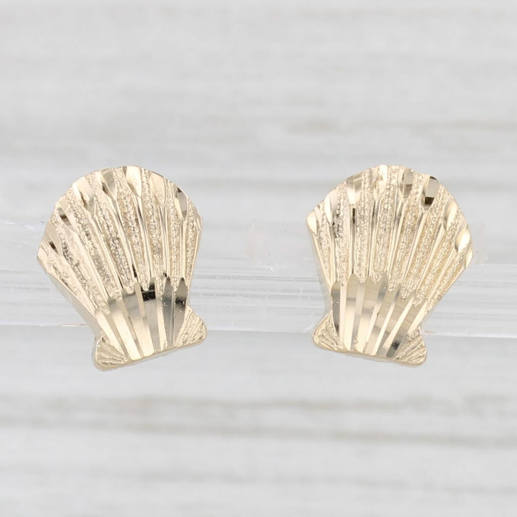 Light Gray Shell Stud Earrings 14k Yellow Gold Nautical Seashell Studs