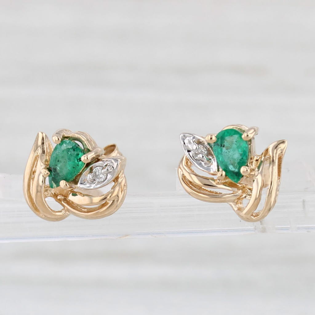 Light Gray 0.30ctw Emerald Diamond Flower Stud Earrings 14k Yellow Gold