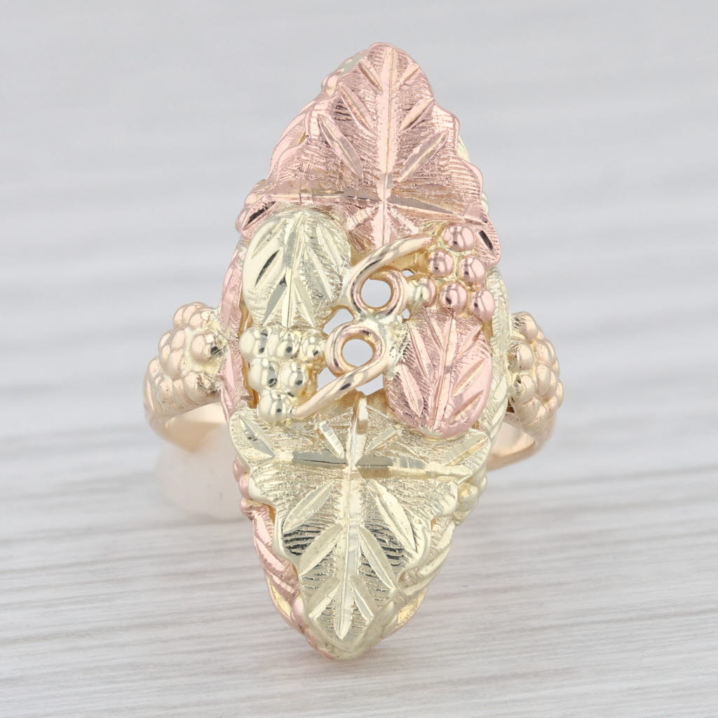 Light Gray Landstrom's Black Hills Gold 10K Yellow Rose Gold Floral Design Ring Size 3