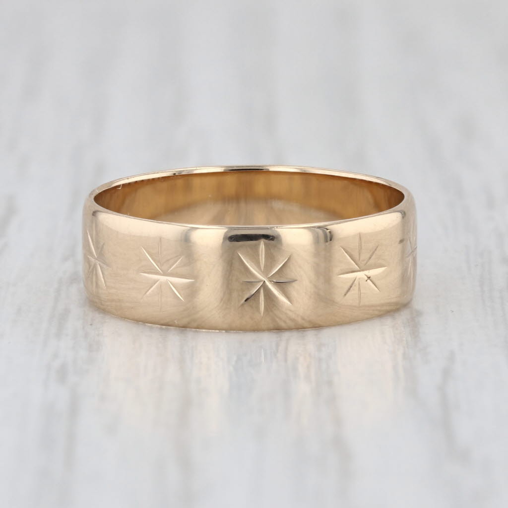 Star Etched Band Ring 14k Yellow Gold Size 7 Stackable 5.8mm