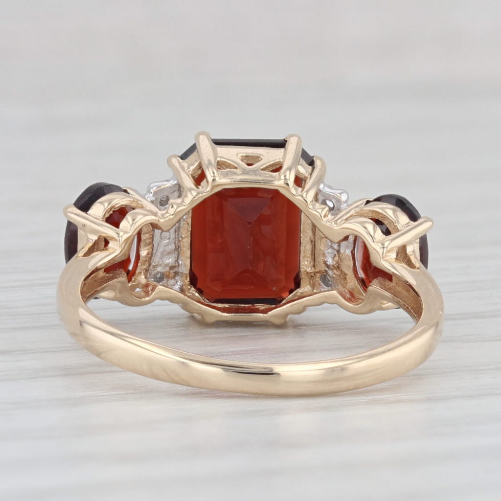 Light Gray 3.60ctw Garnet Diamond Ring 10k Yellow Gold Size 6 3-Stone