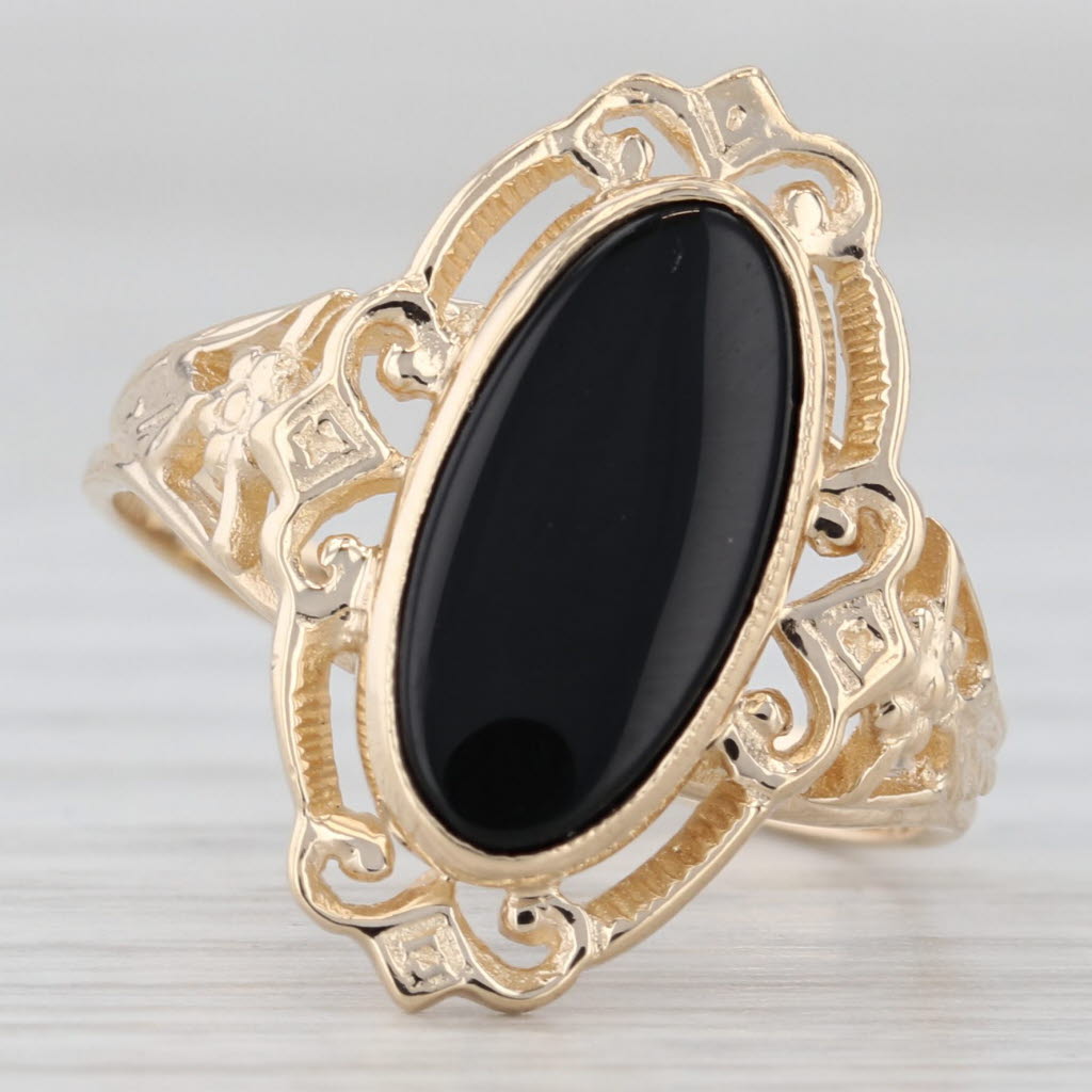 Vintage Onyx Ring 10k Yellow Gold Oval Cabochon Solitaire Flower Size 7