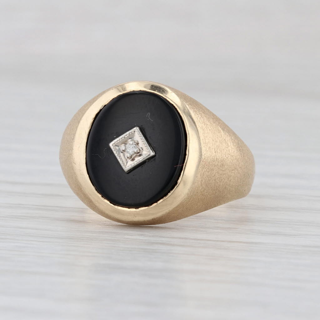 Vintage Men's Onyx Diamond Signet Ring 10k Yellow Gold Size 10.25