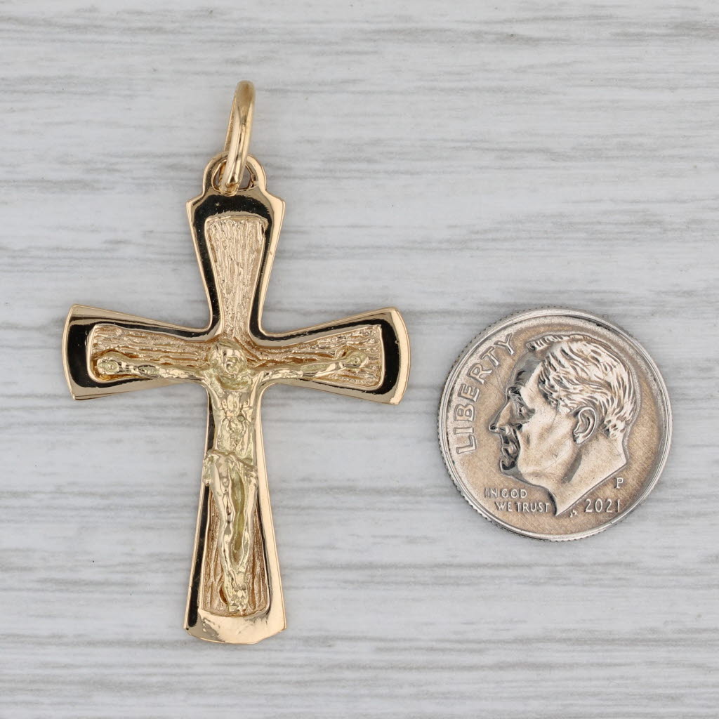 Gray Crucifix Cross Pendant 18k Yellow Gold Figural Jesus on the Cross