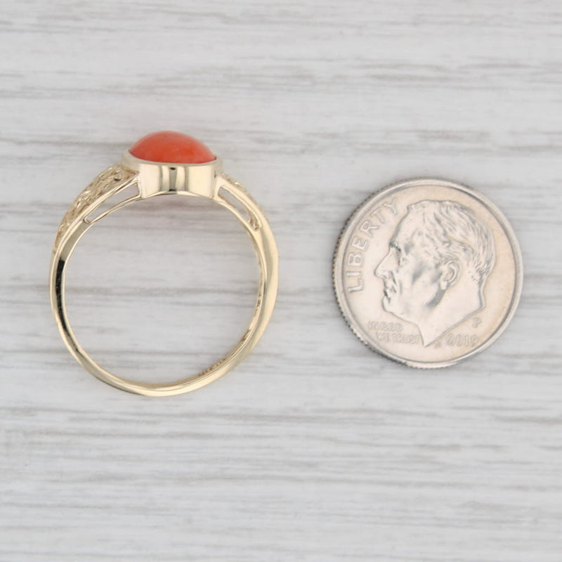 Light Gray Oval Coral Cabochon Solitaire Ring 10k Yellow Gold Size 8.5