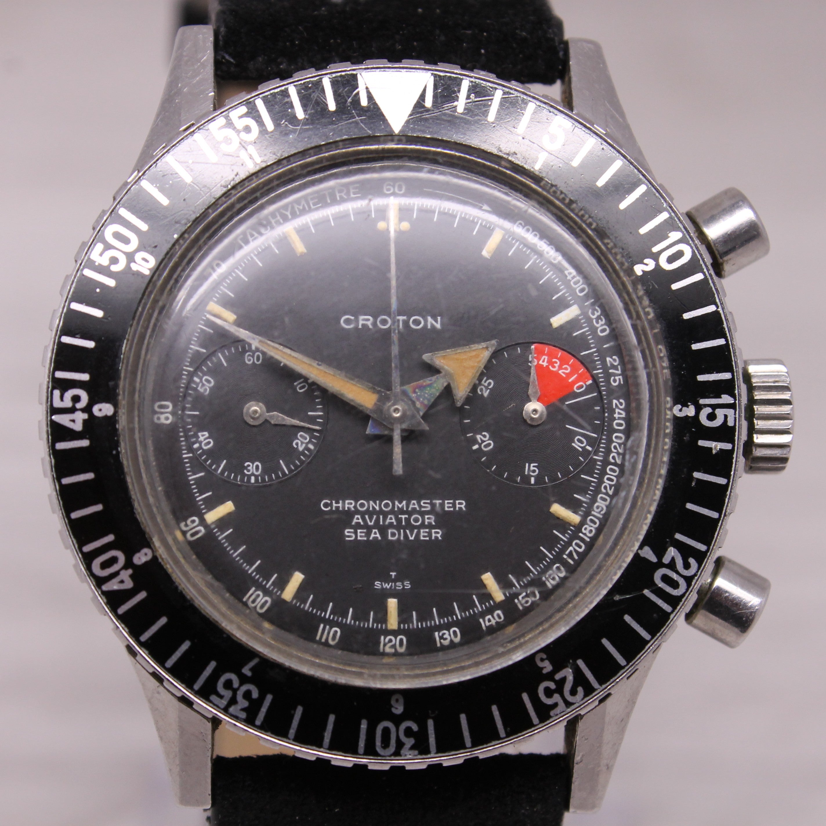 Vintage Croton Chronomaster Mens 38mm Steel Chronograph Watch Valjoux 92 Arrow