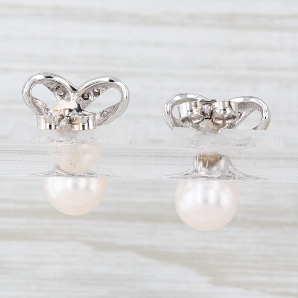 Light Gray Diamond Heart Cultured Pearl Stud Earrings 18k White Gold