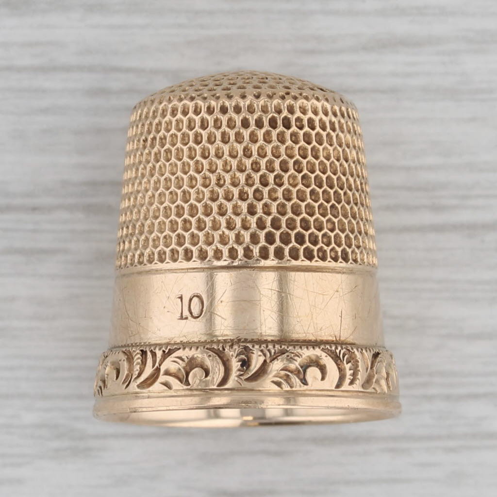 Gray Vintage Thimble Size 10 Engravable 14k Yellow Gold Floral Sewing Collectible