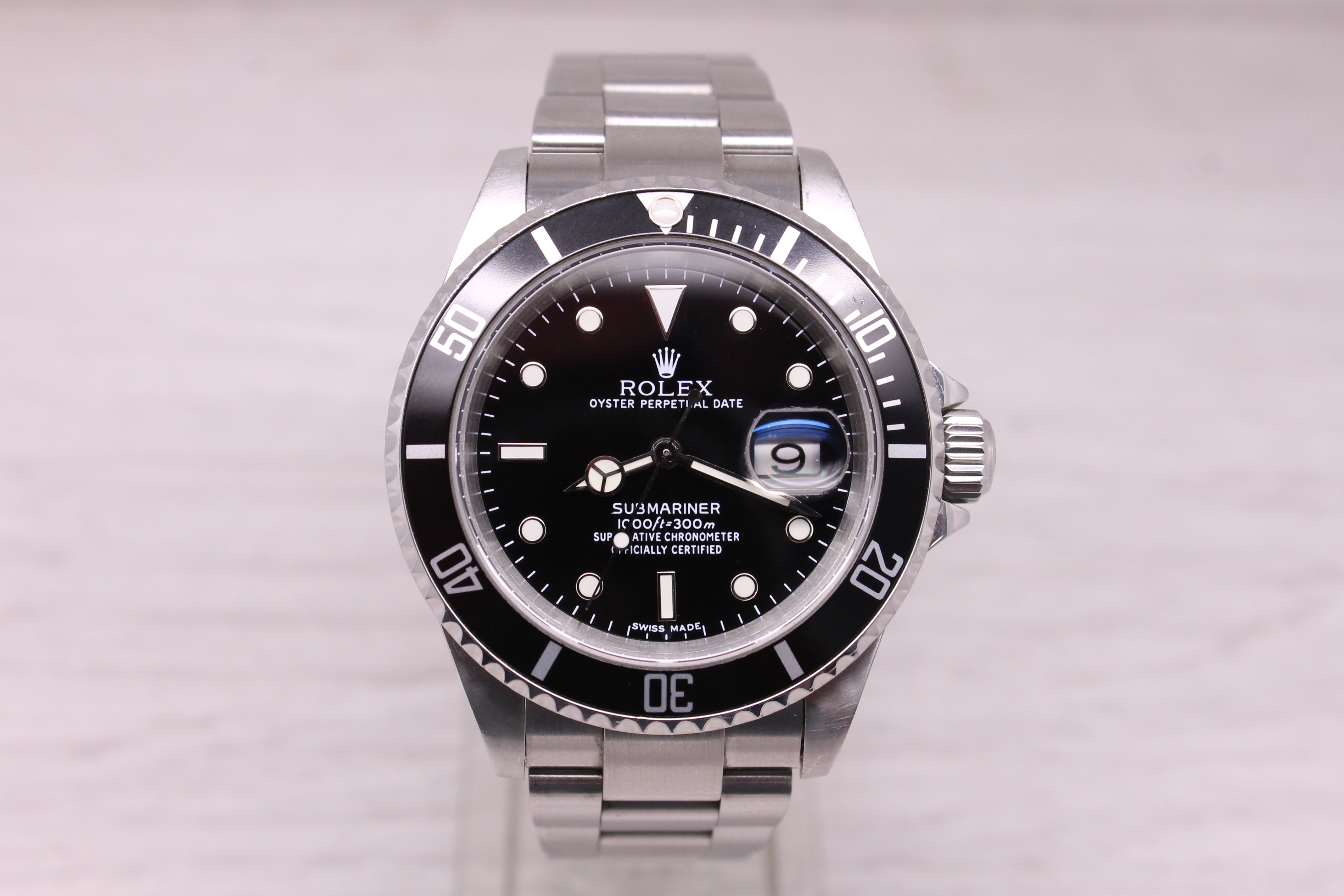 Rolex Submariner 16610T Mens 40mm Steel Automatic Divers Watch No Holes D Serial
